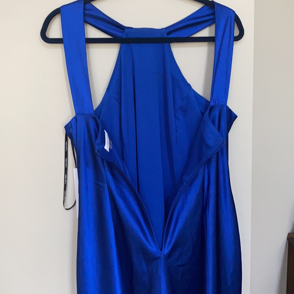 Calvin Klein Halter Neck Gown with Draped Neckline - Picture 6 of 14